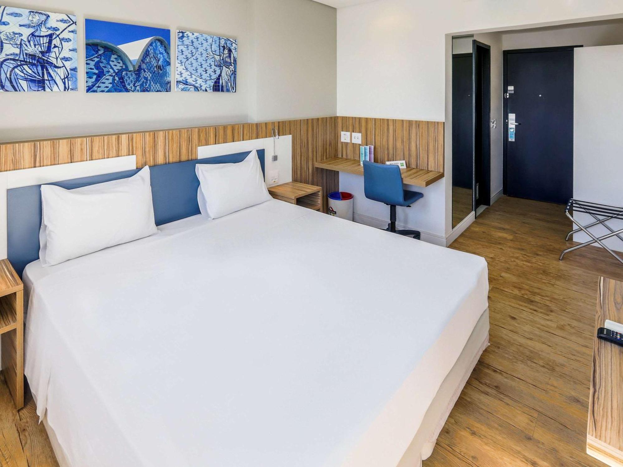 ホテル Ibis Styles Confins Aeroporto ラゴア・サンタ エクステリア 写真