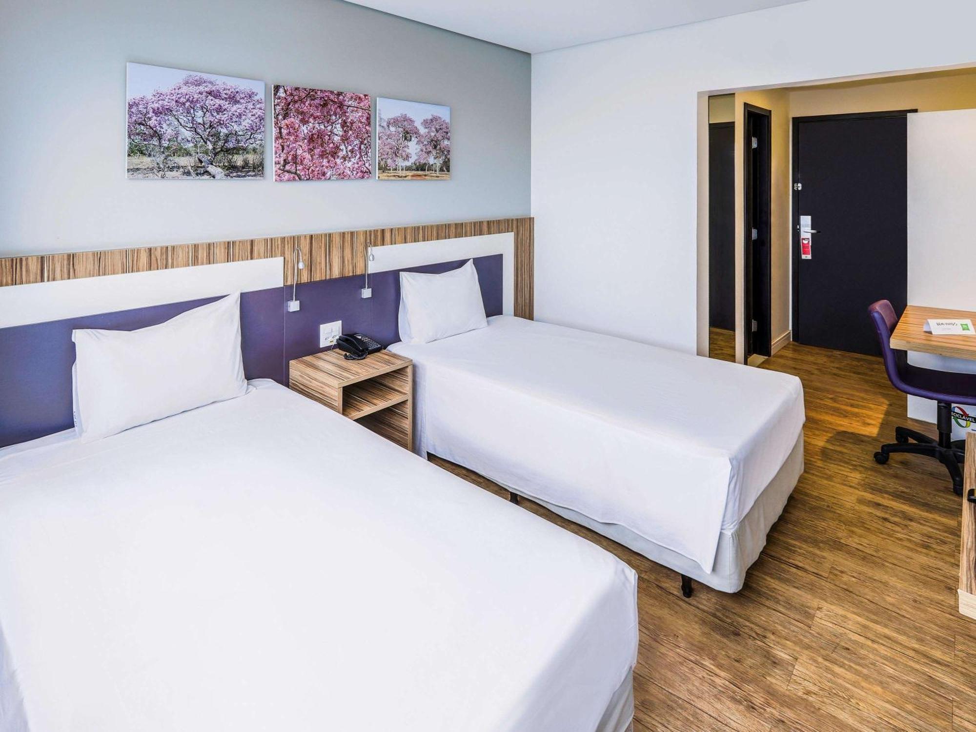 ホテル Ibis Styles Confins Aeroporto ラゴア・サンタ エクステリア 写真