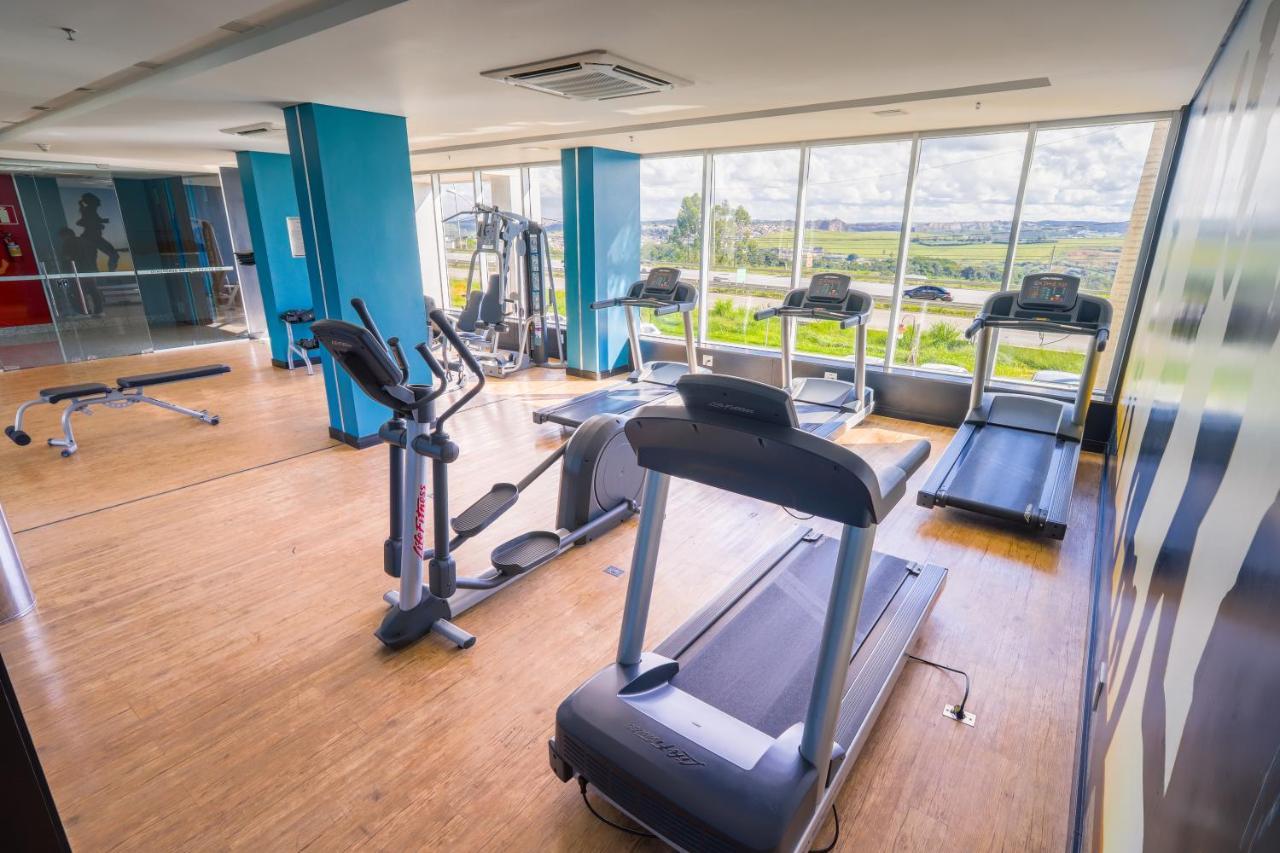 ホテル Ibis Styles Confins Aeroporto ラゴア・サンタ エクステリア 写真